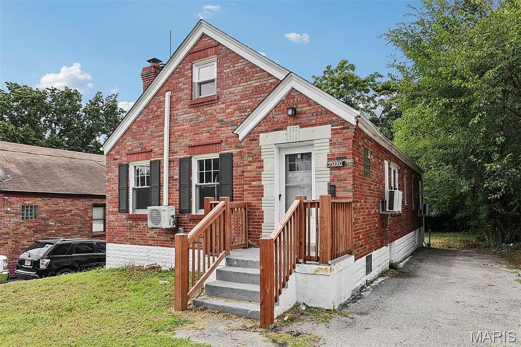 7030 Lena Ave Saint Louis, MO 63136 - Thumbnail 2