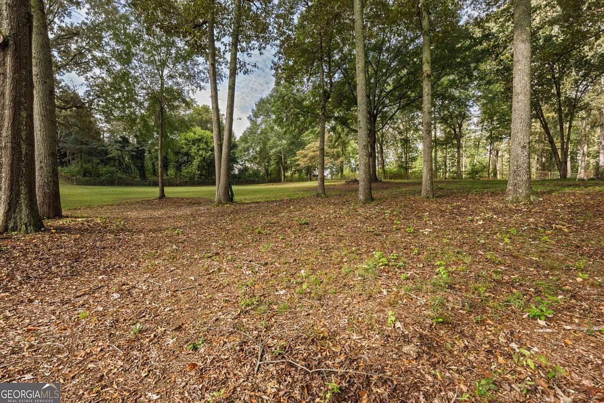 5590 Lakeview Dr Austell, GA 30106 - Thumbnail 2