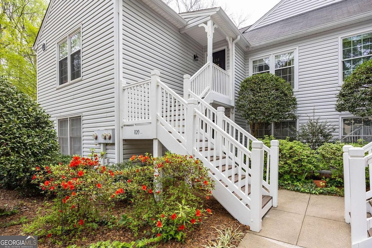 832 Cannon Run Marietta, GA 30064  | Single Family