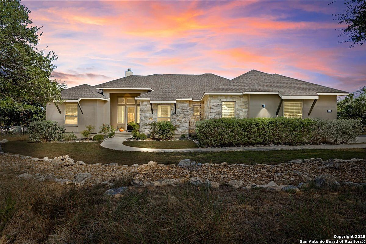 273 Toucan Dr Spring Branch, TX 78070 - Thumbnail 2