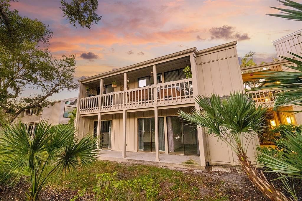 2224 Bahia Vista St APT E1 Sarasota, FL 34239 - Thumbnail 2