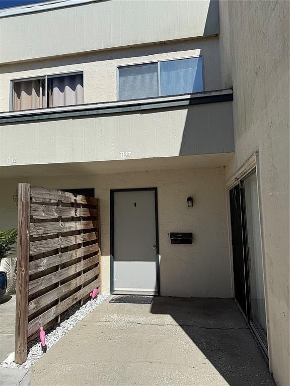 1147 Longfellow Rd #157C Sarasota, FL 34243 - Thumbnail 2