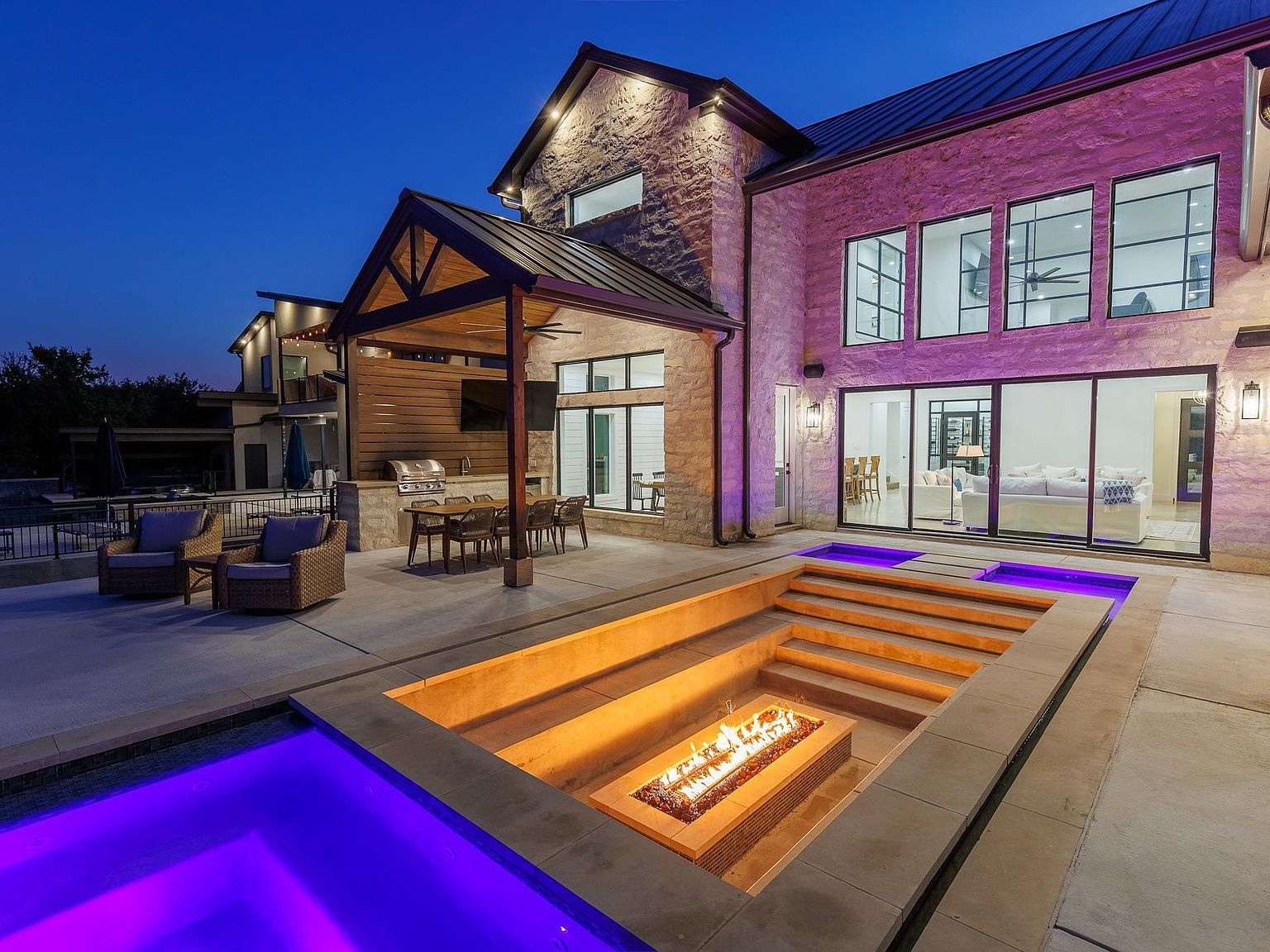 241 Lazy Oaks Ln Kingsland, TX 78639 - Thumbnail 2