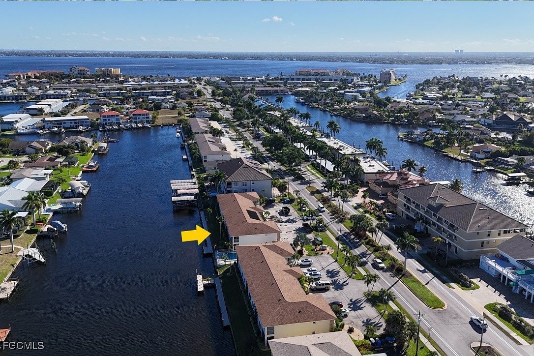 1705 Beach Pkwy APT 206 Cape Coral, FL 33904 - Thumbnail 2