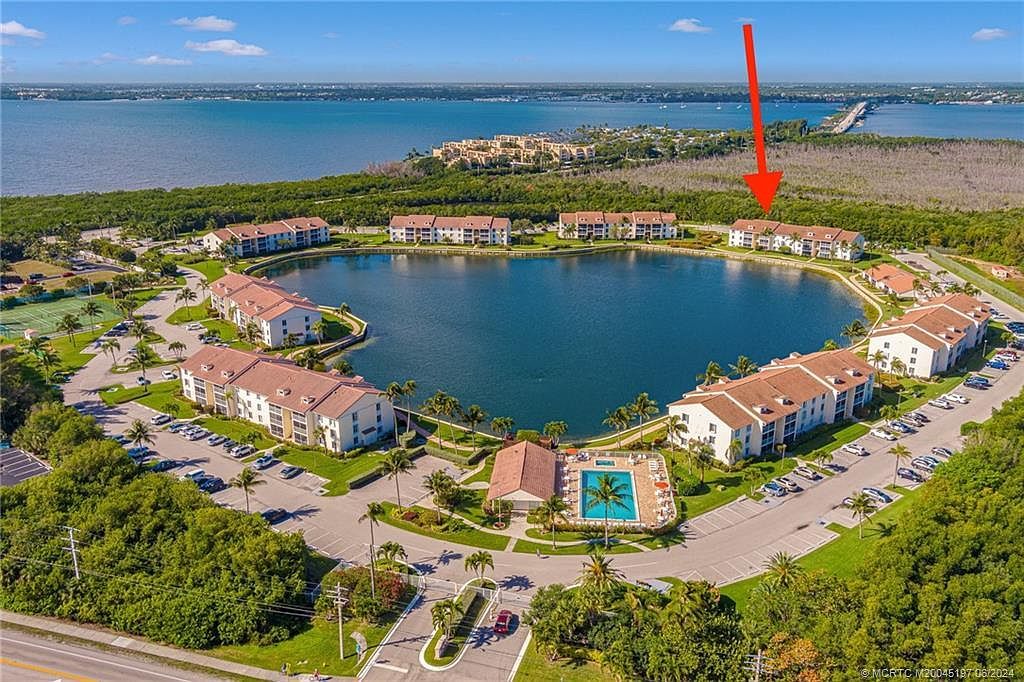 4468 NE Ocean Blvd APT D3 Jensen Beach, FL 34957 - Thumbnail 2