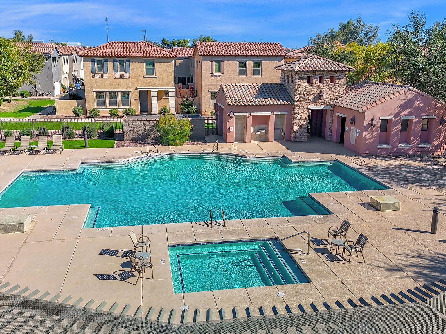 4761 E Portola Valley Dr UNIT 102 Gilbert, AZ 85297 - Thumbnail 2