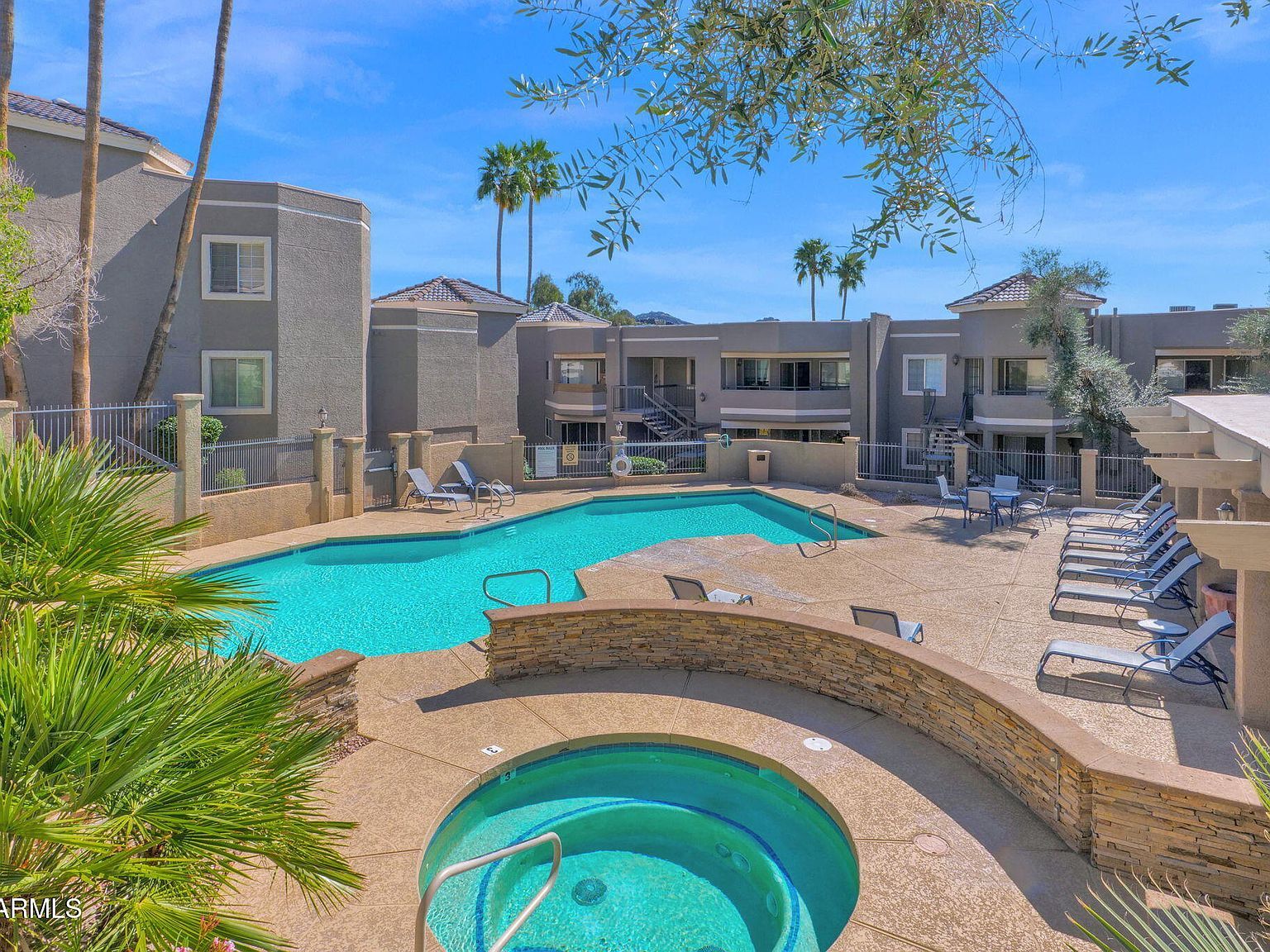 1720 E Thunderbird Rd Unit 2060 Phoenix, AZ 85022 - Thumbnail 2