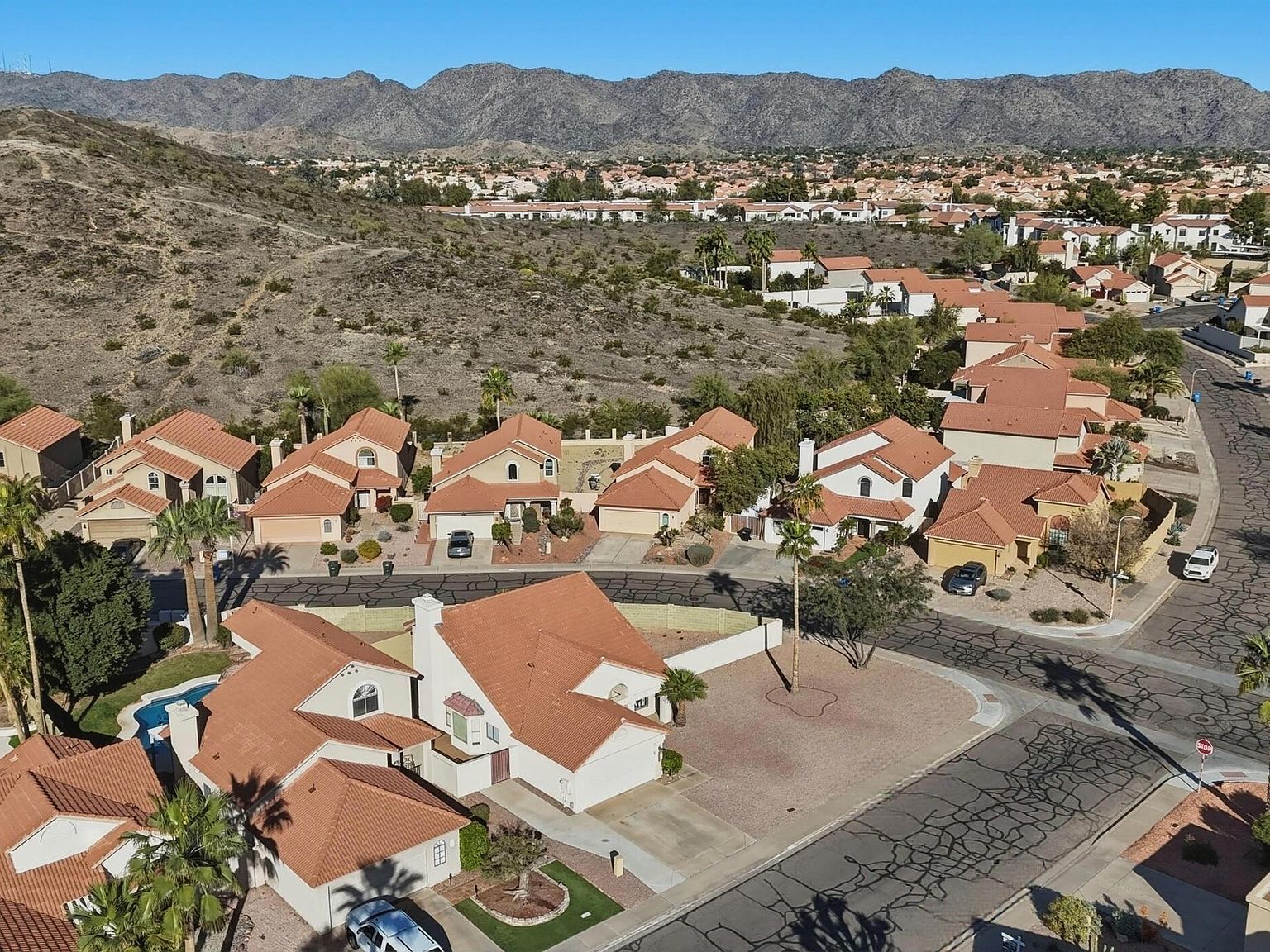 14402 S Cholla Canyon Dr Phoenix, AZ 85044 - Thumbnail 2
