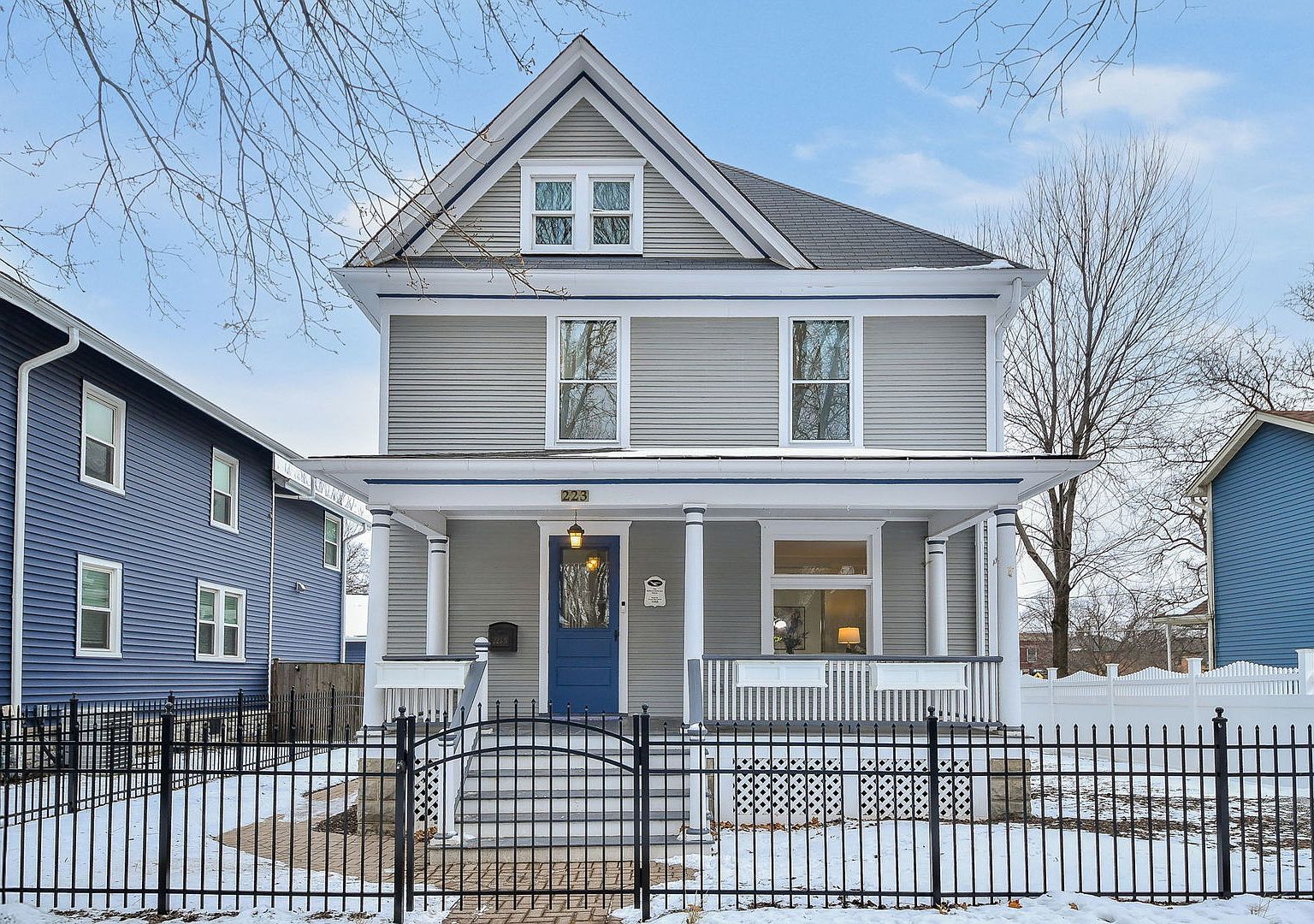 223 N Ellsworth St Naperville, IL 60540 - Thumbnail 2