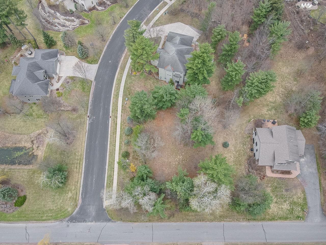 210 Bluestone Dr Wausau, WI 54401 - Thumbnail 2