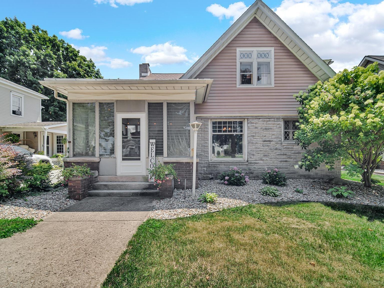 414 W Michigan St New Carlisle, IN 46552 - Thumbnail 2