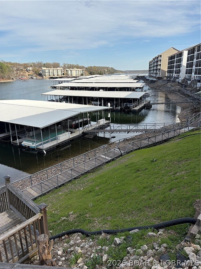 40 Lighthouse Rd Unit 2-202 Lake Ozark, MO 65049 | Condominium