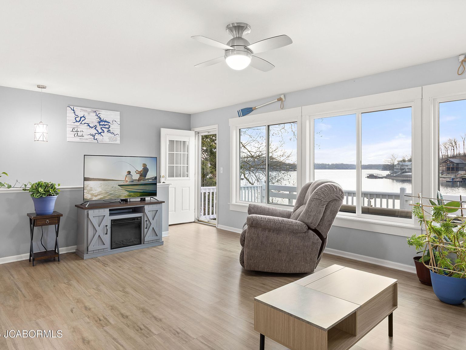 30481 Edgeview Dr Rocky Mount, MO 65072 | Single Family