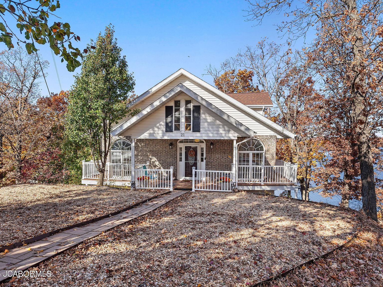 21 Jonathan Ct Lake Ozark, MO 65049  | Single Family