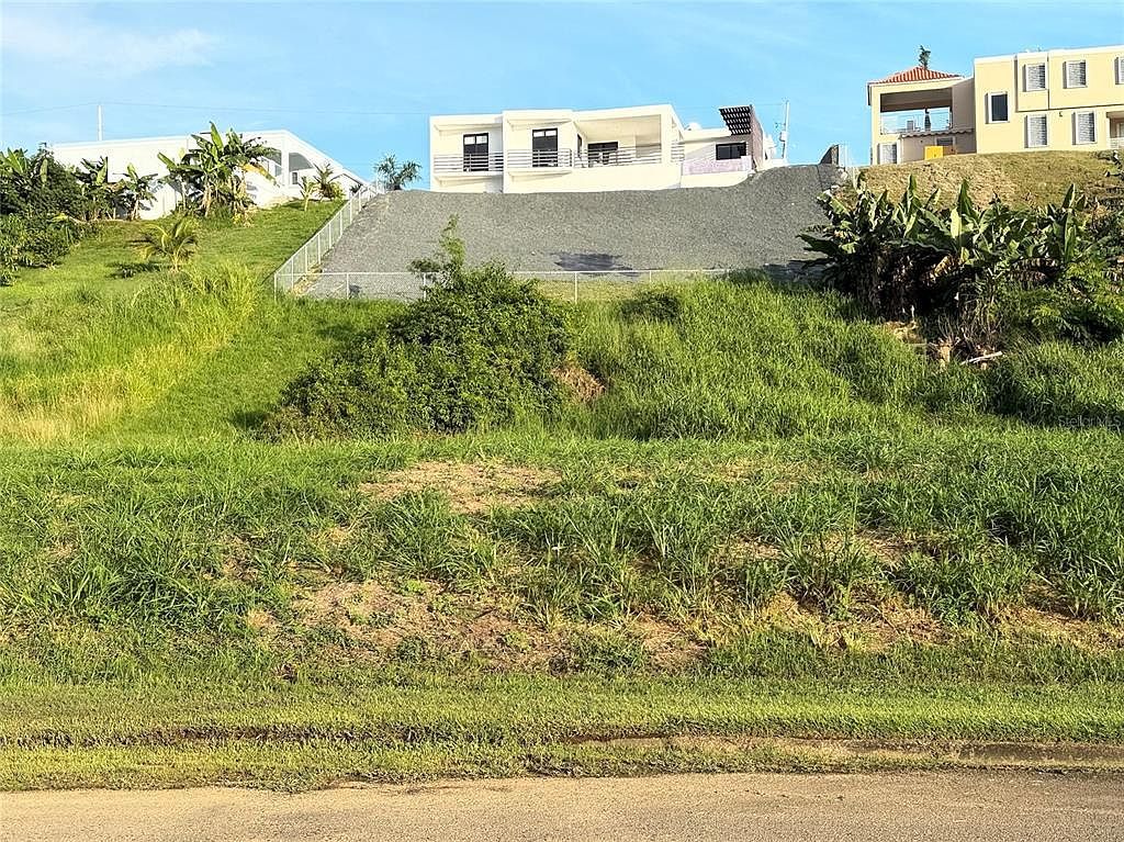 Mansiones Playa Hucares D 19 Calle Marina Naguabo, PR 00718 - Thumbnail 2