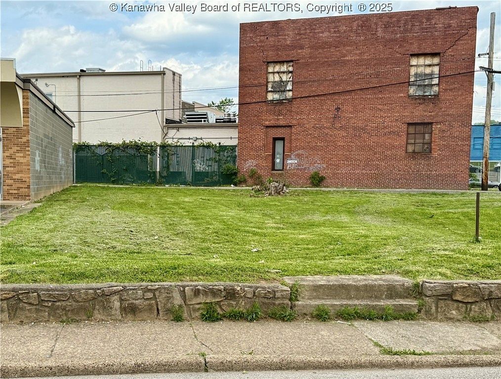 610 Central Ave Charleston, WV 25302 - Thumbnail 2