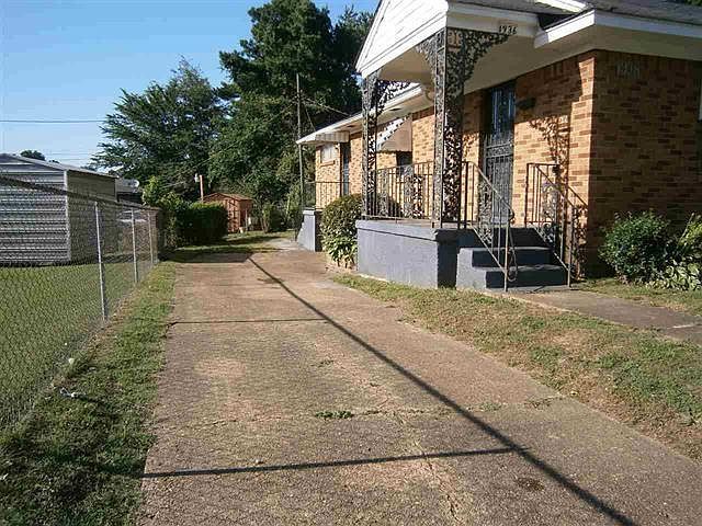 1936 Frisco Ave Memphis, TN 38114 - Thumbnail 2
