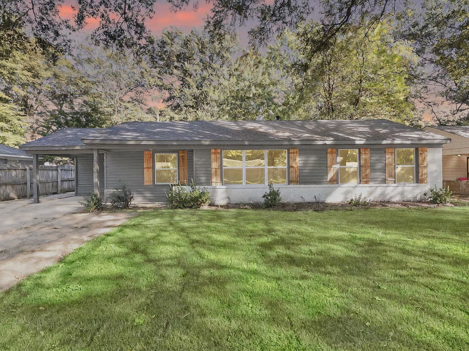 1168 S Perkins Rd Memphis, TN 38117 - Thumbnail 2