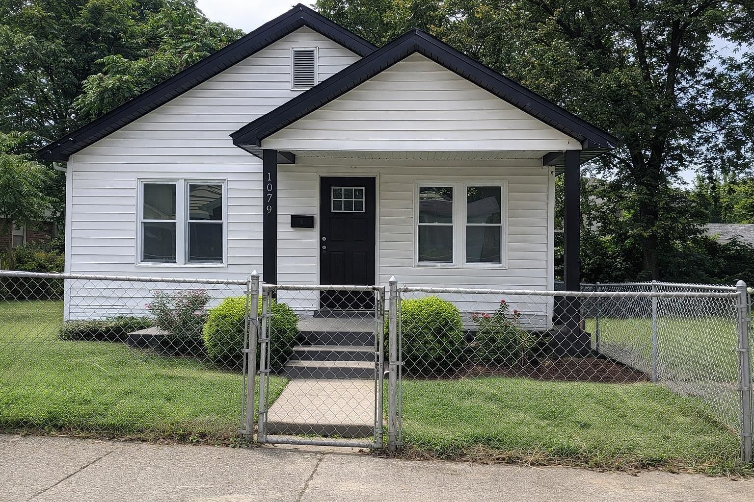 1079 Tunstall St Memphis, TN 38114 - Thumbnail 2