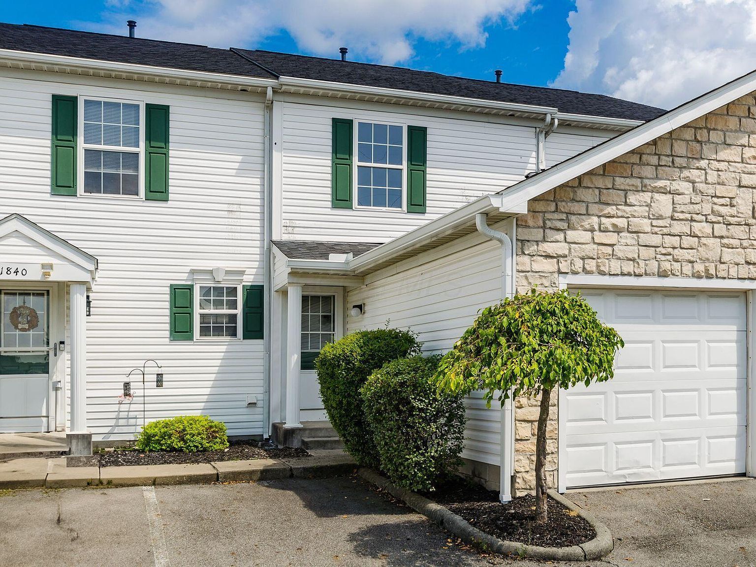 1842 Bashan Dr #75F Columbus, OH 43228 - Thumbnail 2