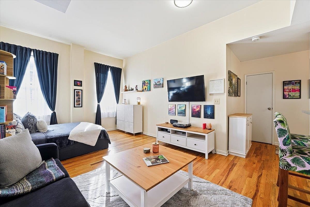 186 Wayne St APT 214D Jersey City, NJ 07302 - Thumbnail 2