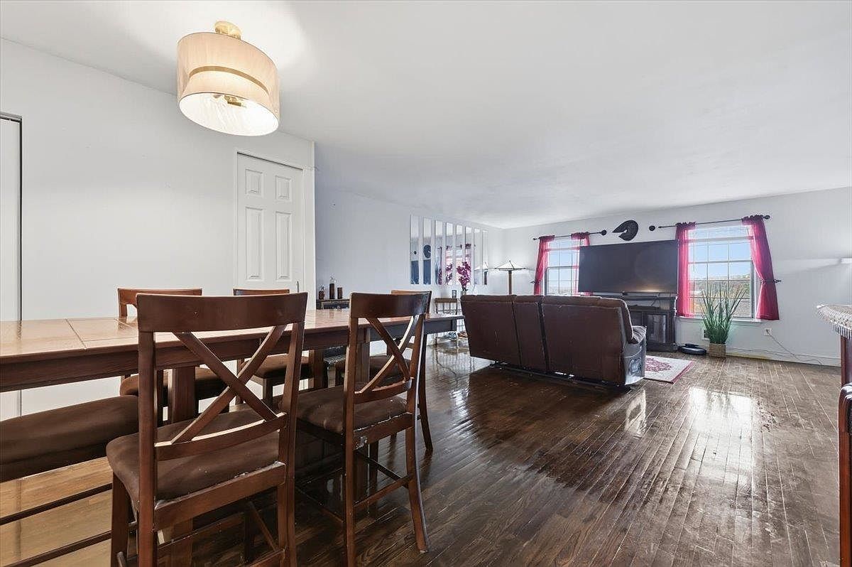 3617 Lincoln Ter #3617 North Bergen, NJ 07047 - Thumbnail 2