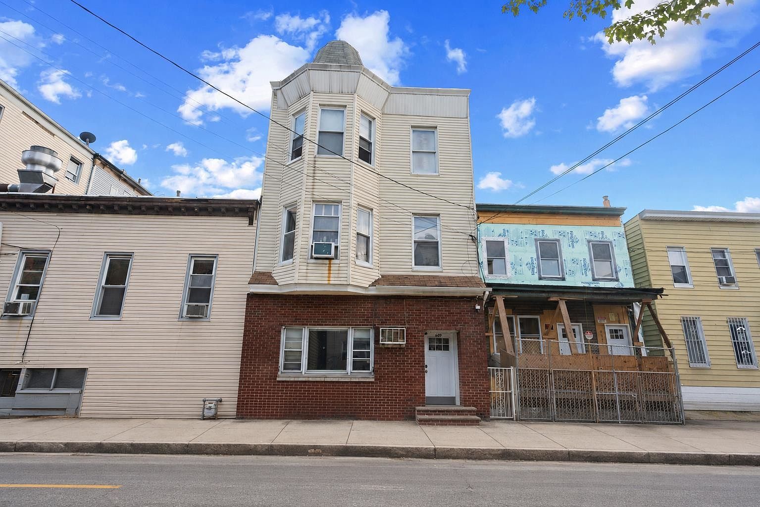 609 38th St Union City, NJ 07087  | Multi Family