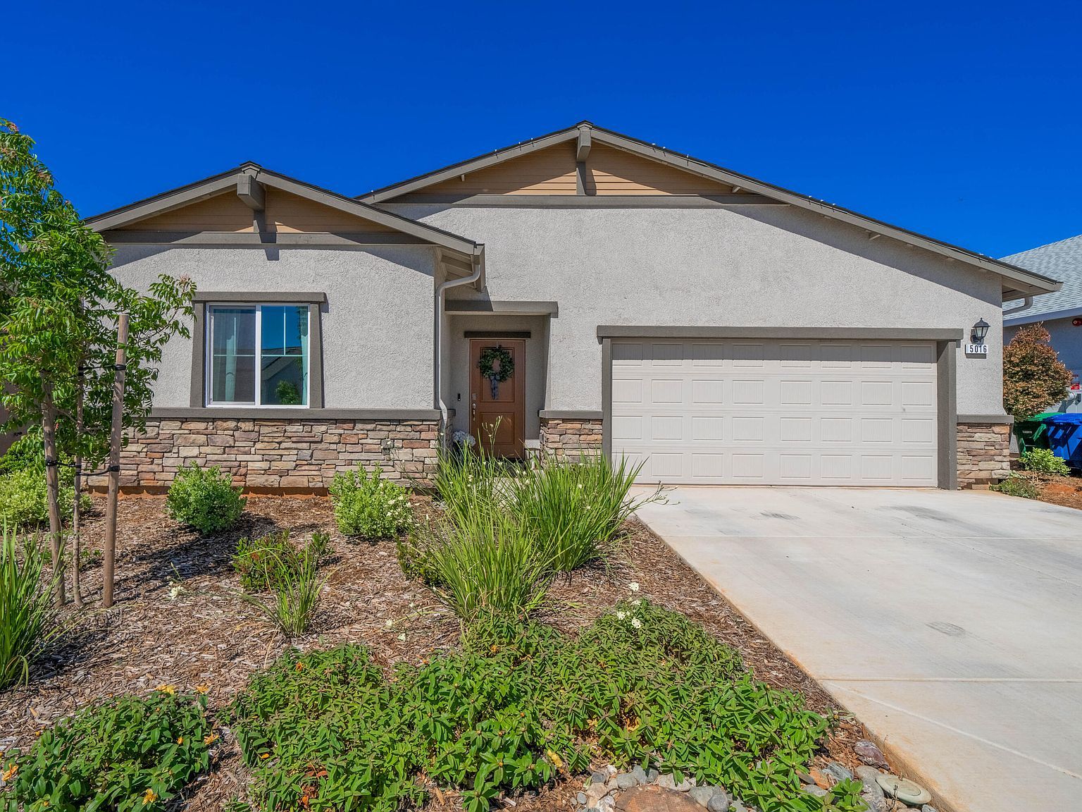 5016 Monaco Pkwy Redding, CA 96002 - Thumbnail 2