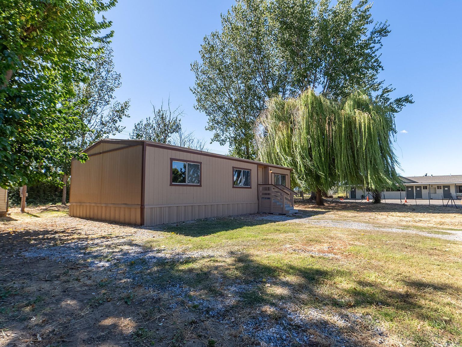 21133 Ronald St Anderson, CA 96007 - Thumbnail 2