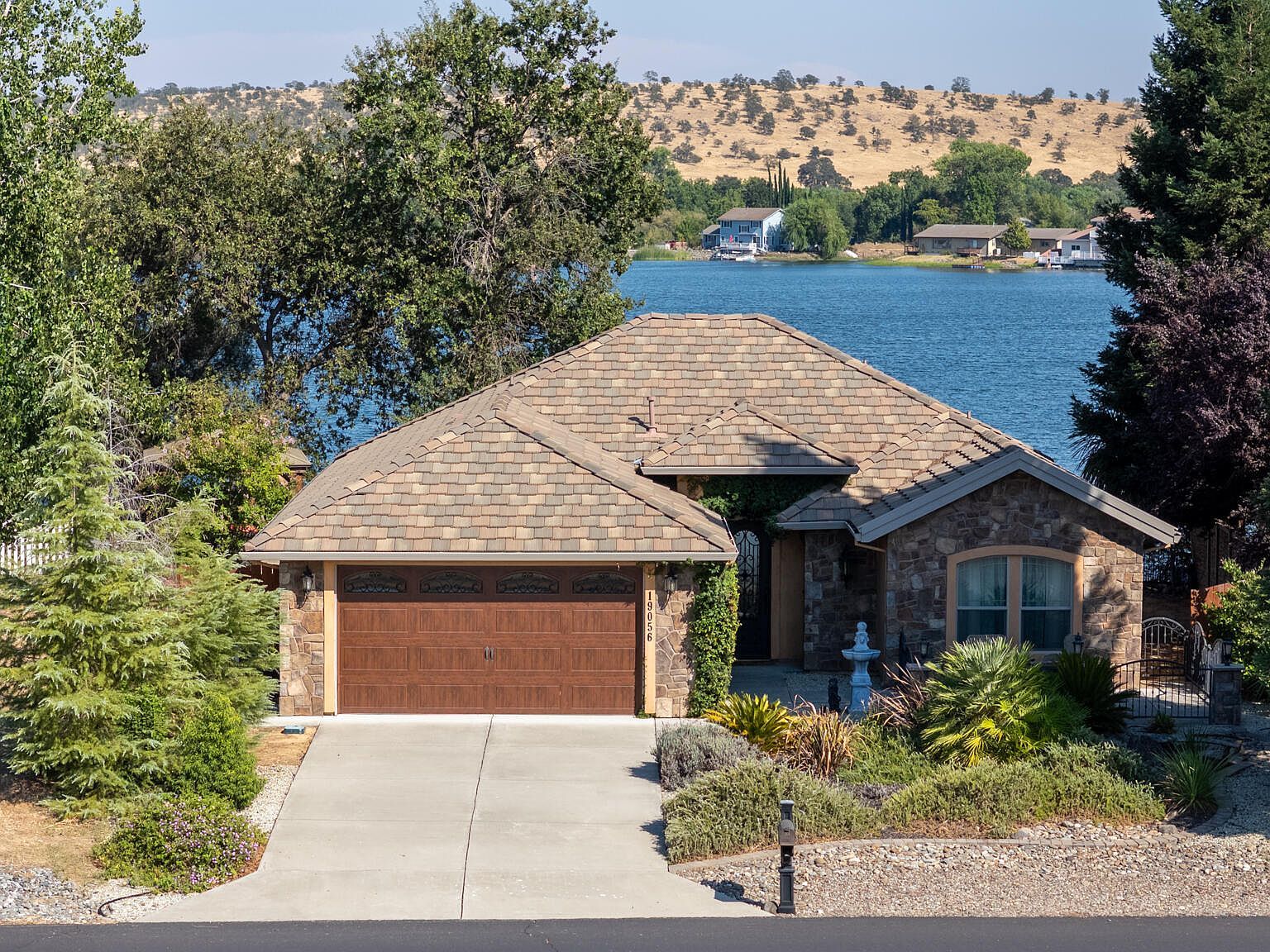 19056 Shoreline Dr Cottonwood, CA 96022 - Thumbnail 2