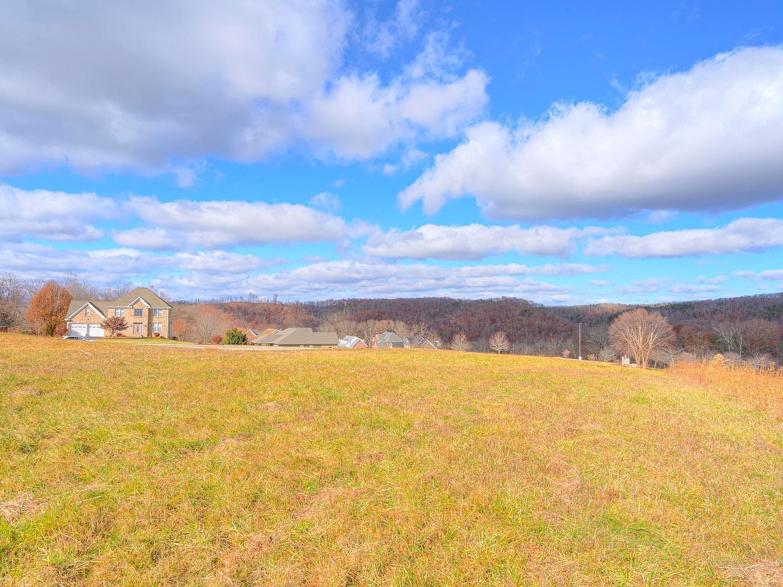 River Course Dr Radford, VA 24141 - Thumbnail 2