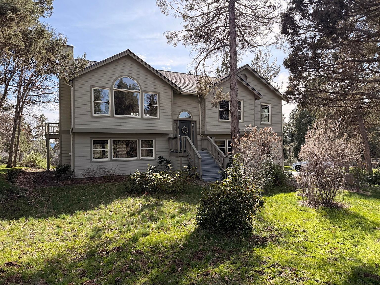 6245 Coopers Hawk Rd Klamath Falls, OR 97601, 97601