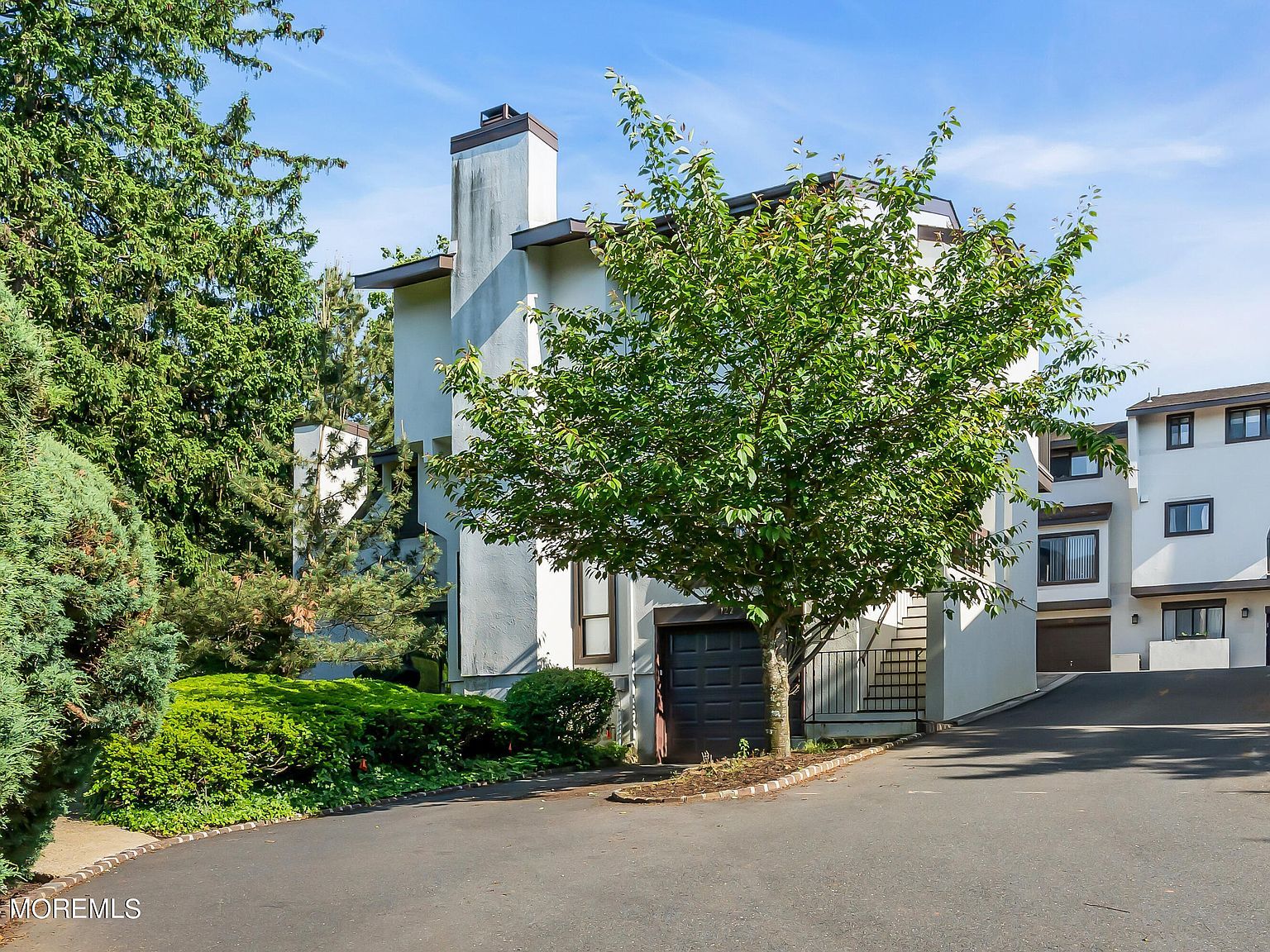 123 Tower Hill Dr Red Bank, NJ 07701 - Thumbnail 2