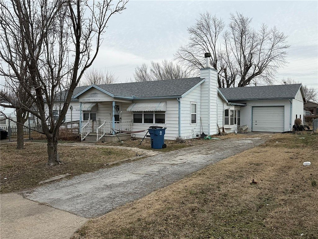 1407/1413 Rex Ave Joplin, MO 64801 - Thumbnail 2
