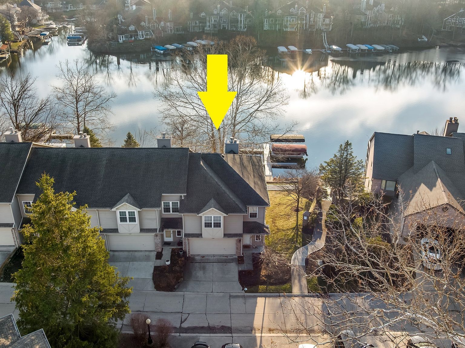 11223 Fonthill Dr Indianapolis, IN 46236 - Thumbnail 2