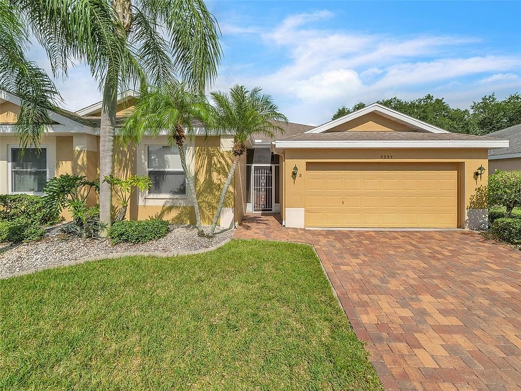 2237 Mayfield Palms Ln #2237 Sun City Center, FL 33573 - Thumbnail 2
