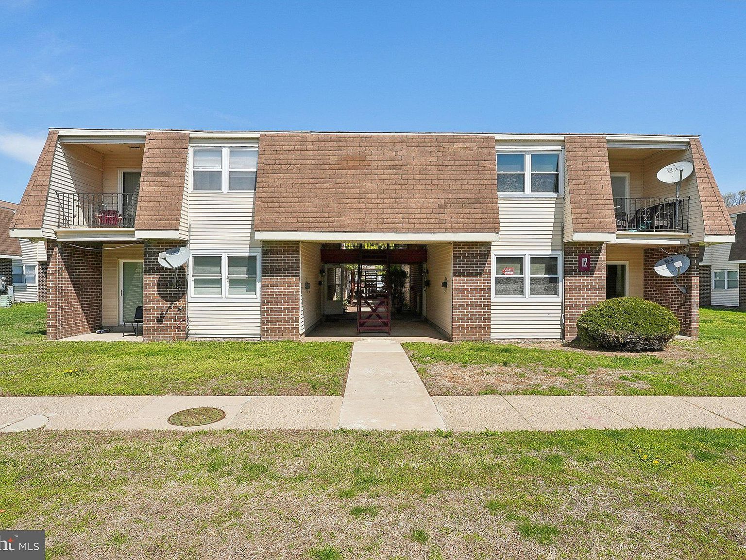 12 Florence Tollgate Pl UNIT 4 Florence, NJ 08518 - Thumbnail 2