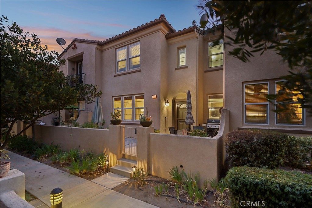 28298 Socorro St UNIT 107 Murrieta, CA 92563 - Thumbnail 2