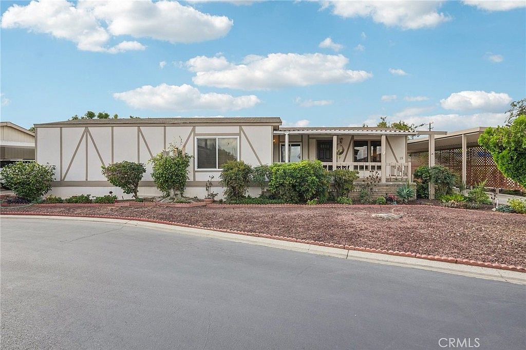 307 S Smith Ave TRAILER 15 Corona, CA 92882 - Thumbnail 2