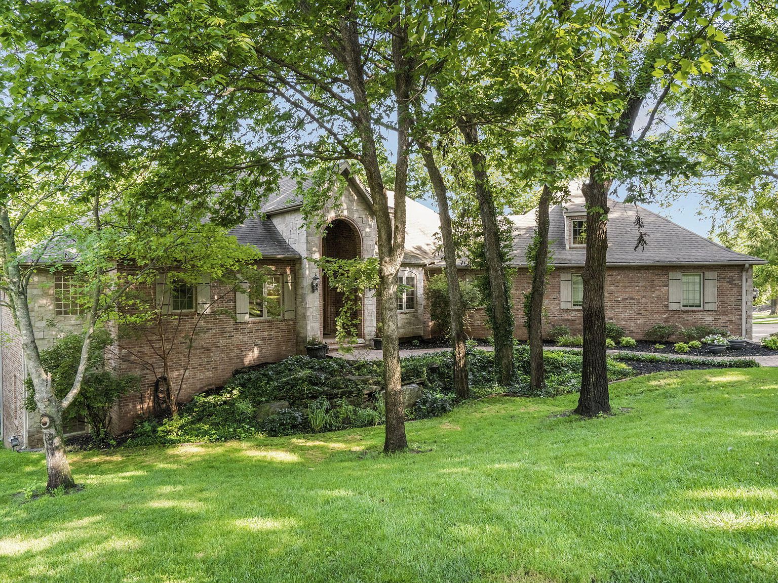 4815 S Landon Ct Springfield, MO 65810 - Thumbnail 2