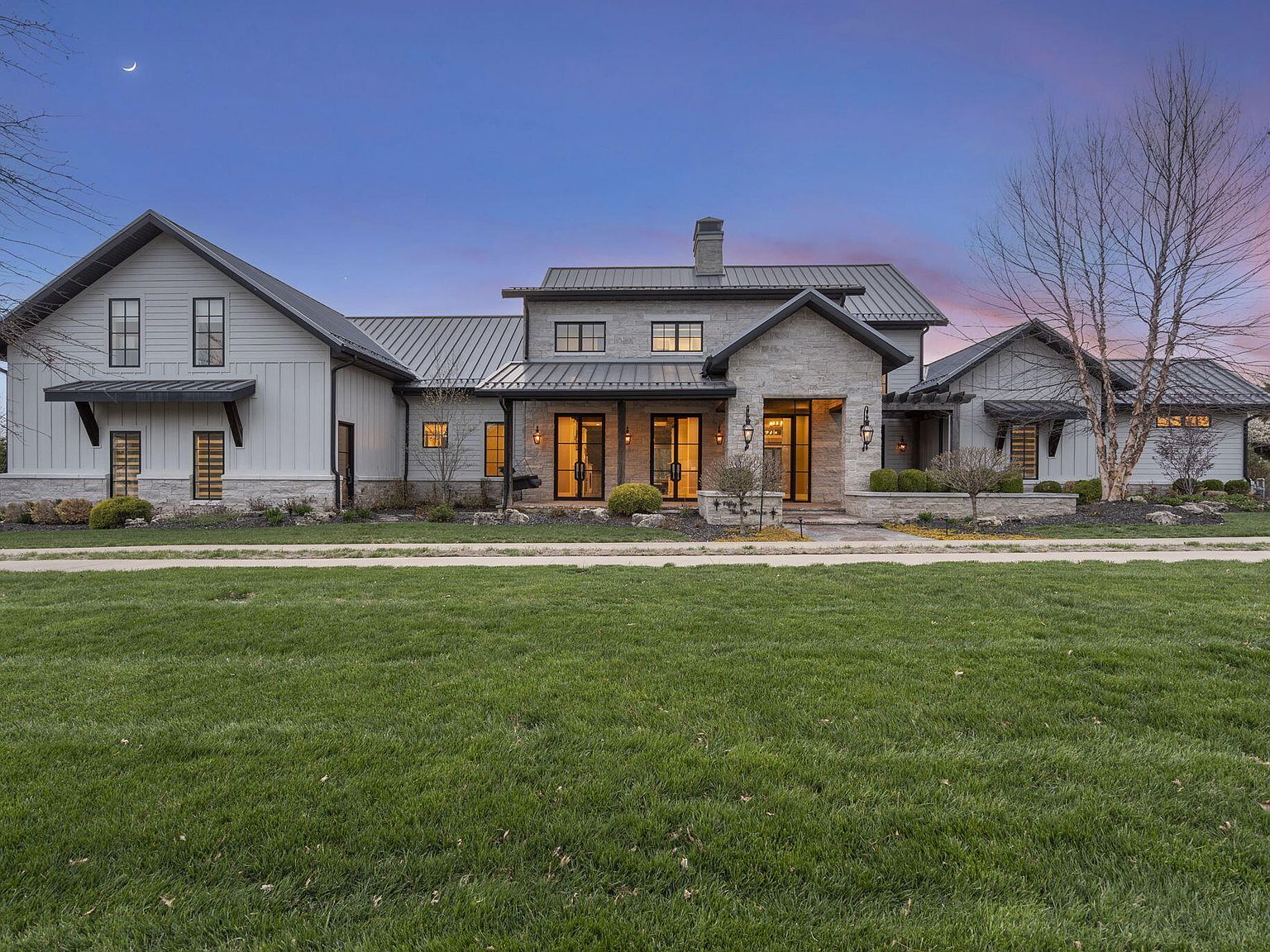 5233 S Stirling Way Springfield, MO 65809 - Thumbnail 2