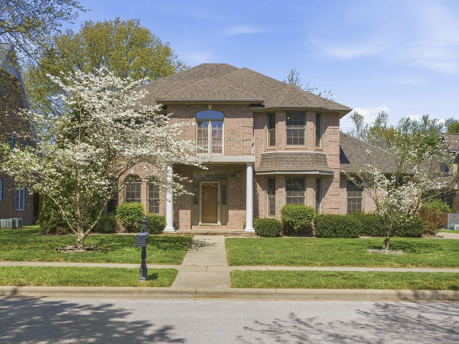 2411 W Dearborn St Springfield, MO 65807  | Single Family