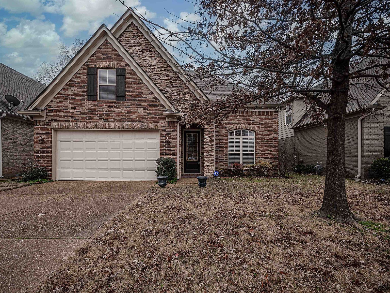 5231 Newton Oak Cir S Memphis, TN 38117 - Thumbnail 2