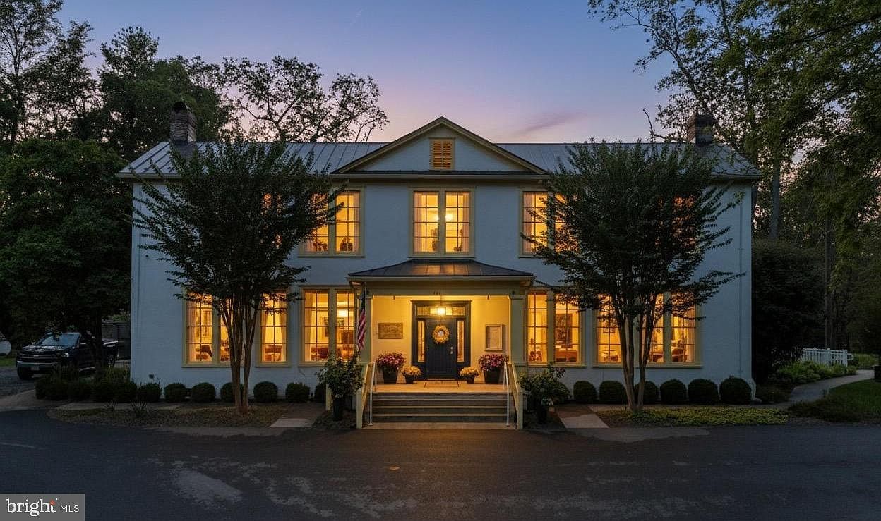 675 Zachary Taylor Hwy Flint Hill, VA 22627 - Thumbnail 2