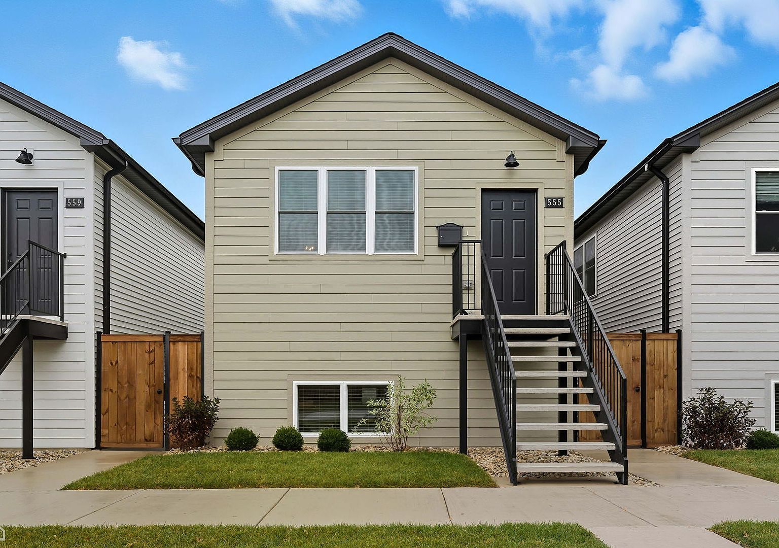 559 N Springfield Ave Chicago, IL 60624 - Thumbnail 2