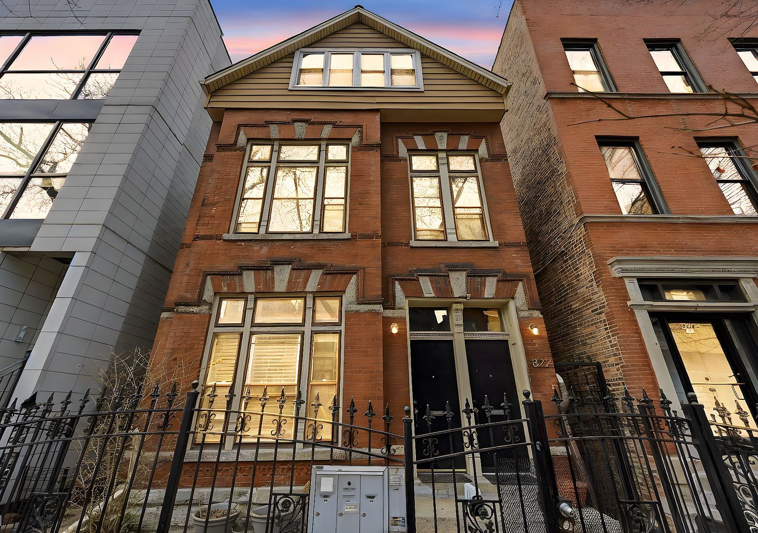 822 N Wood St Chicago, IL 60622 - Thumbnail 2