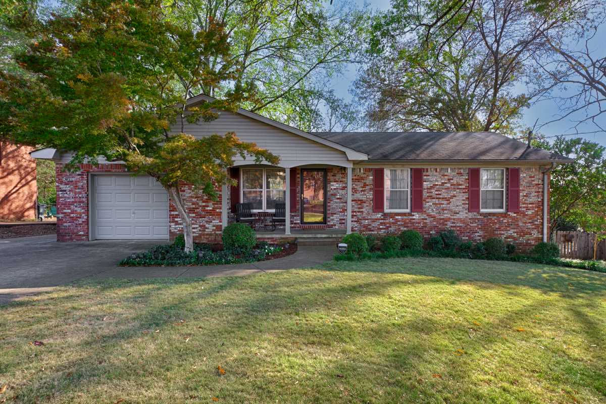 102 Robin Lane Southeast, Huntsville, AL, USA, 35802 - Thumbnail 2