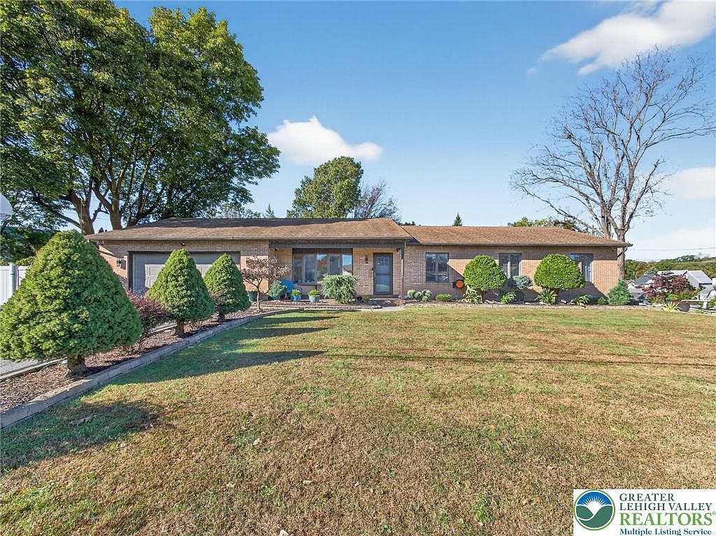 146 S 13th St Catasauqua, PA 18032 - Thumbnail 2