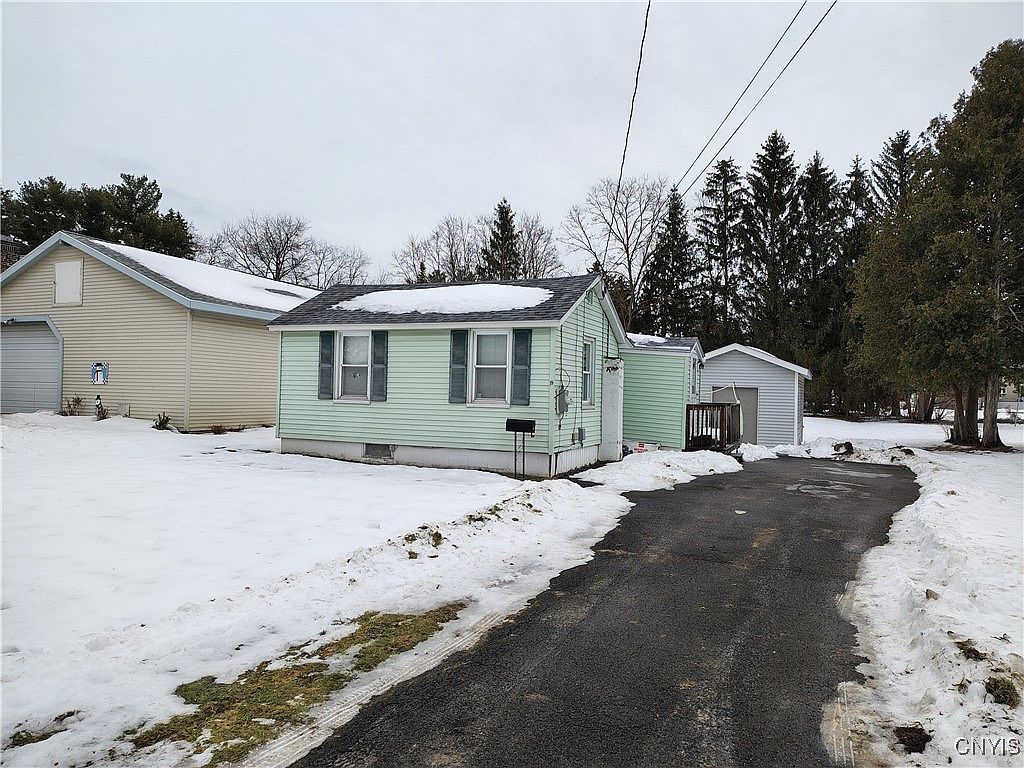 19 Burr Ave New York Mills, NY 13417 - Thumbnail 2