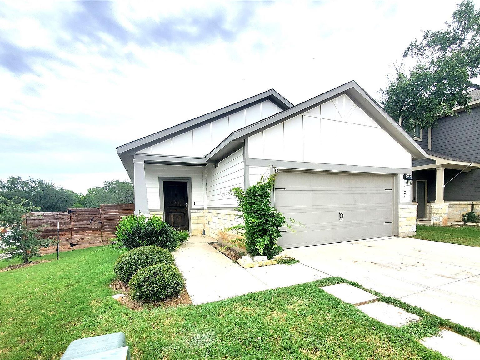 101 Prosecco Path Leander, TX 78641 - Thumbnail 2